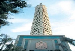 حكومة الانقلاب تغلق برج القاهرة وتشرد مئات الأسر
