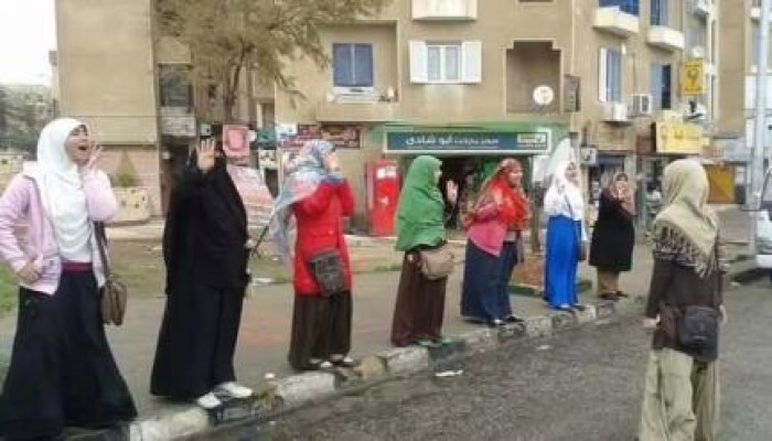 حرائر الشيخ زايد ينتفضن فى اسبوع ((رابعة ايقونة الثورة ))