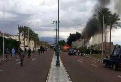 مقتل 3 سياح كوريين  وإصابة 14 آخرين في تفجير بحافلة سياحية في طابا