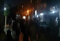 متظاهرو الإسماعيلية يهتفون:اثبت ياريس خليك حديد وراك مليون شهيد