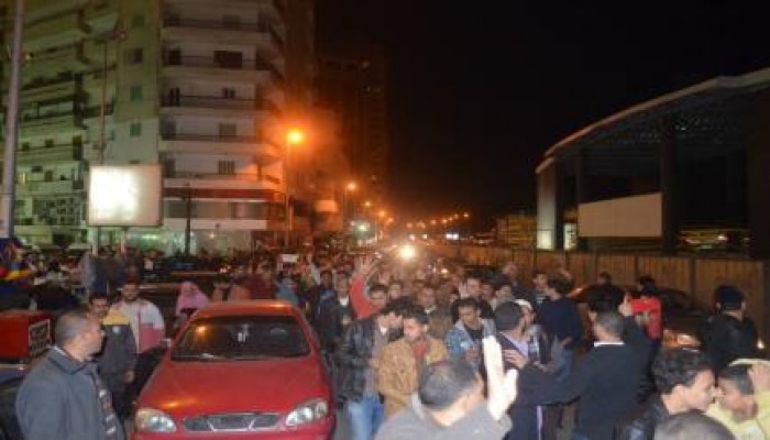 مسيرة شبابية علي كورنيش الاسكندرية احياءً لذكري مذبحة ابوزعبل