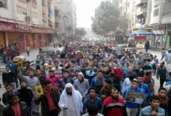 مسيرة حاشدة بحلوان في جمعة "الطلبة طليعة الثورة"