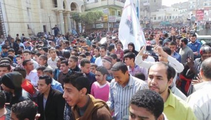 الآلاف ينطلقون في الفيوم في جمعة "الشباب طليعة الثورة"