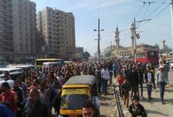 " جمعة الطلبة طليعة الثورة " انتفاضة ثورية في ميدان المطرية