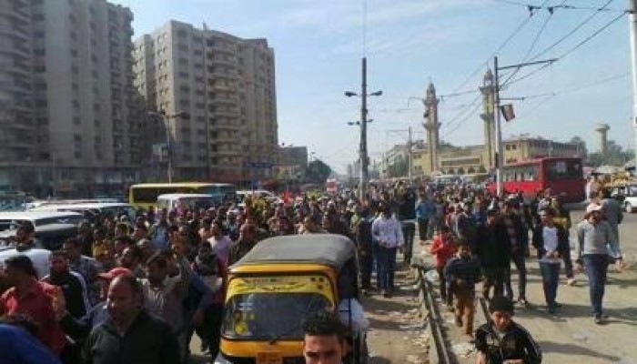 " جمعة الطلبة طليعة الثورة " انتفاضة ثورية في ميدان المطرية