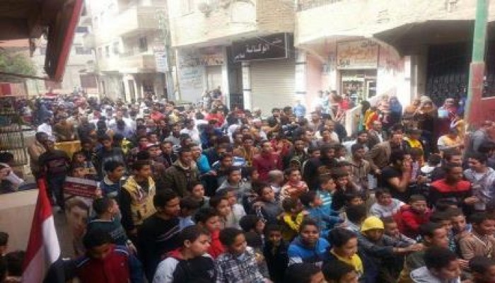 " جمعة الطلبة طليعة الثورة " انتفاضة ثورية من مسجد الثوار بناهيا