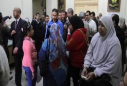 انتفاضة موظفى الشهر العقارى أمام الديوان العام لمصلحة الشهر العقارى برمسيس