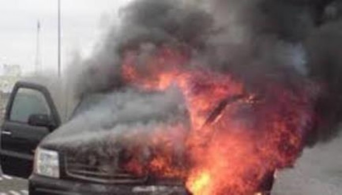 مجهولون يشعلون النيران فى سيارة رئيس مباحث سرقة السيارات بـالبحيرة ومقدم في سجن طنطا