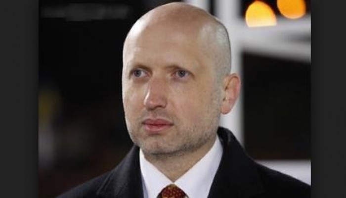 الرئيس الأوكراني: أي تحرك للأسطول الروسي بـ"القرم" يعتبر هجوماً عسكرياً