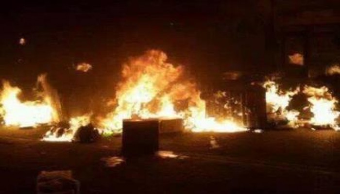 مجهولون يضرمون النيران في محلات أكبر مورد للبلطجية في كرموز بالاسكندرية