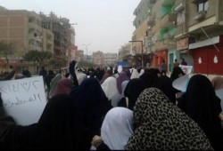 متظاهرو القنطرة بالإسماعيلية يهتفون :يسقط يسقط حكم العسكر