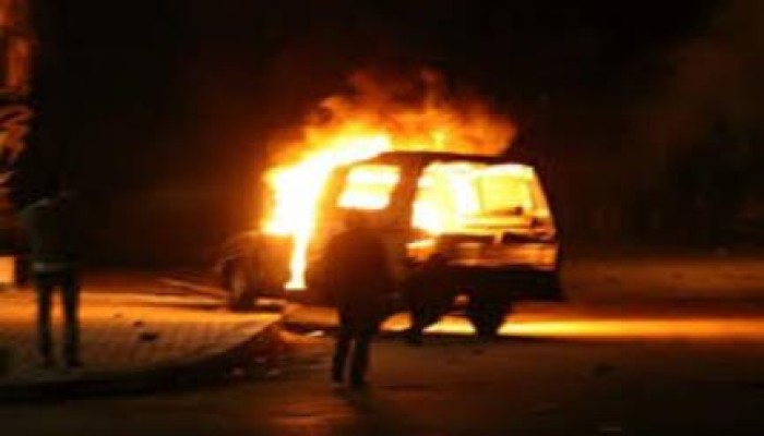 مجهولون يشعلون النيران في سيارة ضابط أمن مركزي بمدينة طنطا