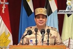 "السيسي" يطالب الشباب بالذهاب للجامعة "مشي".. والجيش يهدي محافظ بورسعيد سيارة فارهة!!