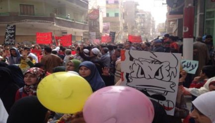 تظاهرات حاشدة تجوب شوارع الفيوم في مليونية "لن يحكمنا الصهاينة والأمريكان"