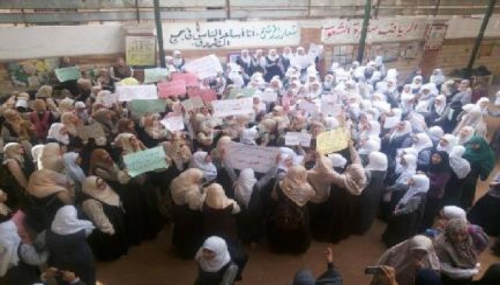 إضراب طالبات مدرسة دار الأندلس التابعة لمدارس دار الإسلامية تنديدًا باقتحام الأمن لمدارسهم