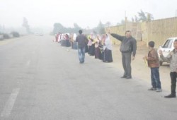 سلاسل بشرية بالشرقية استمرارًا لفعاليات "لن يحكمنا الصهاينة والأمريكان"