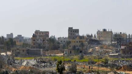 جيش "السيسي" يمهل حى البراهمة 15 يوم وحي البرازيل 7 ايام لترك منازلهم برفح لتفجيرها