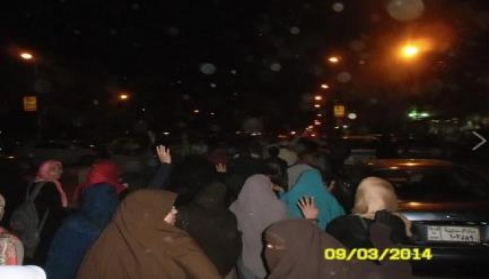 ثوار الإسماعيلية يهتفون: "الانقلاب هو الإرهاب"