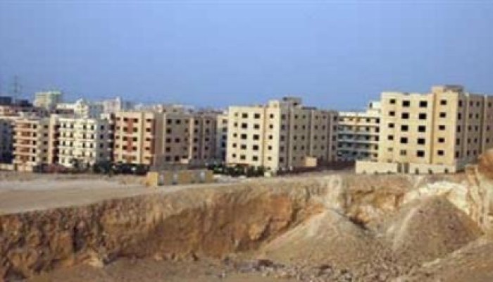 "أنا آسف ياريس" مكذبة قائد الانقلاب: مشروع المليون وحدة سكنية ليس جديدًا