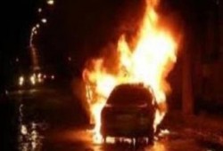 الجيزة: مجهولون يضرمون النيران في سيارة أمين شرطة يعمل بحراسات وزير داخلية الانقلاب
