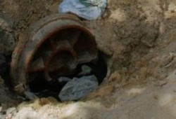 أهمال الانقلابين .. مقتل طفل بعد سقوطه ببيارة مفتوحة في مدرسة بـ"مغاغه"