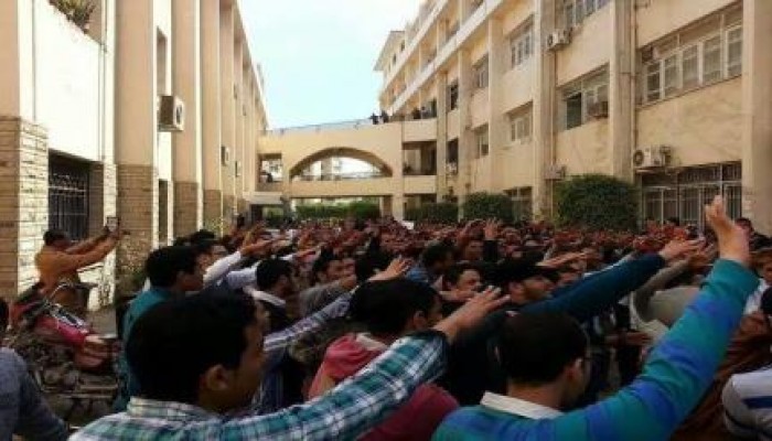 طلاب جامعة الزقازيق يواصلون انتفاضتهم ضد الانقلاب
