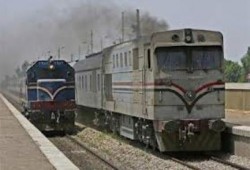 مجهولون يقطعون خط السكة الحديد (المنصورة - القاهرة)