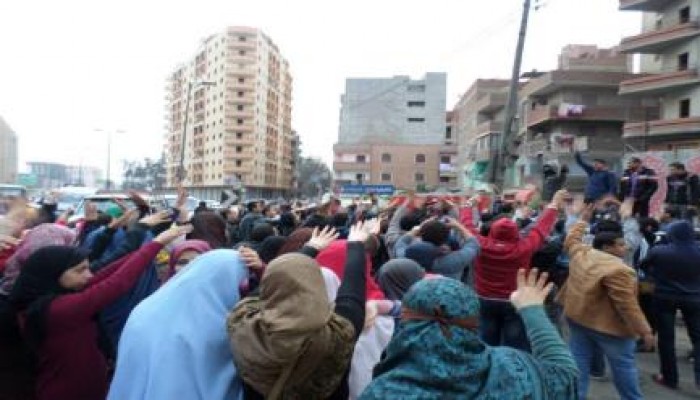 ثوار طنطا يقطعون الطريق الزراعي