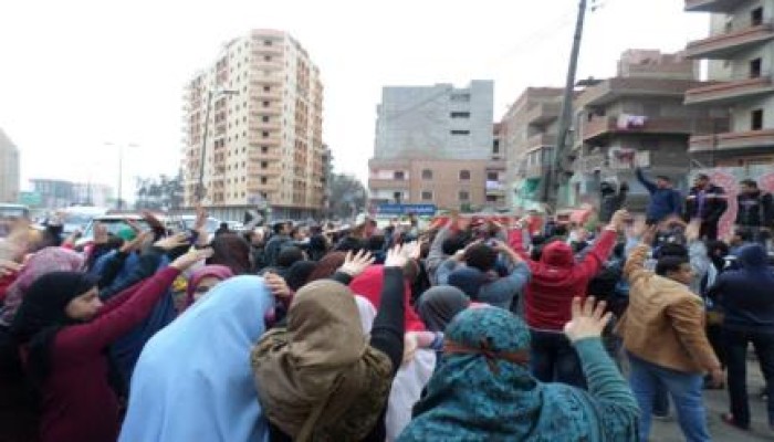 ثوار طنطا يقطعون الطريق الزراعي