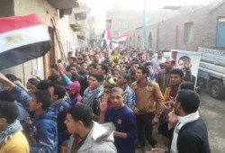 "الشارع لنا.. معا للخلاص": مسيرة حاشدة لثوار أطفيح تنديدا بإعتقال الشرفاء (صور)