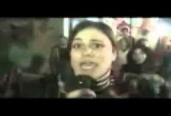 مسيحية للرئيس مرسي : حذائك فوق رؤوسنا (فيديو)