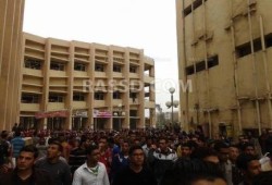 مسيرة حاشدة لطلاب جامعة الزقازيق رفضا للإنقلاب