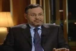 احمد منصور: السيسي مراهق اختطف مصر ونهايته لن تكون بعيدة عن القذافى