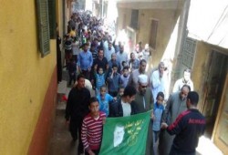 بالصور: مسيرة حاشدة بكفر طحا بمركز شبين القناطر في جمعة أم الشهيد