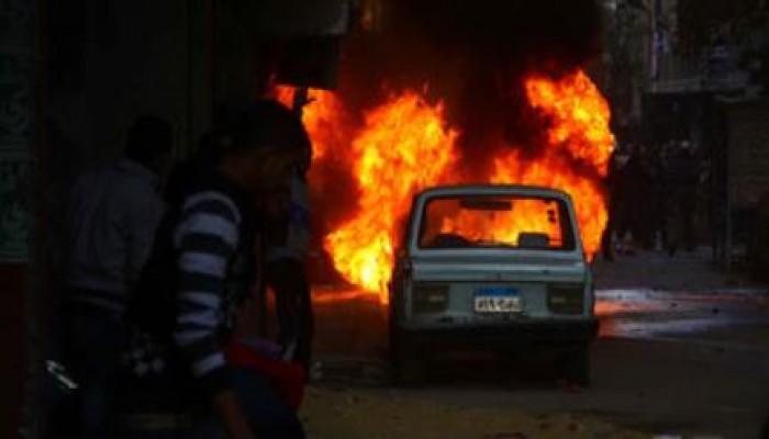 مجهولون يشعلون النيران في سيارة ضابط بإدارة البحث الجنائي بمديرية أمن الغربية