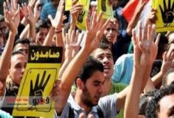 طلاب الأزهر بالدراسة يتظاهرون للتنديد بحكم الإعدام على 529 من أنصار الشرعية