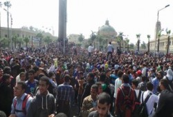 مظاهرة حاشدة في ميدان النهضة استجابة لدعوة التحالف (صور)
