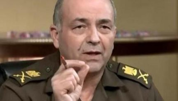 السيسي يؤمن ظهره بالجيش بعد إعلان استقالته بتعيين صهره رئيساً للأركان