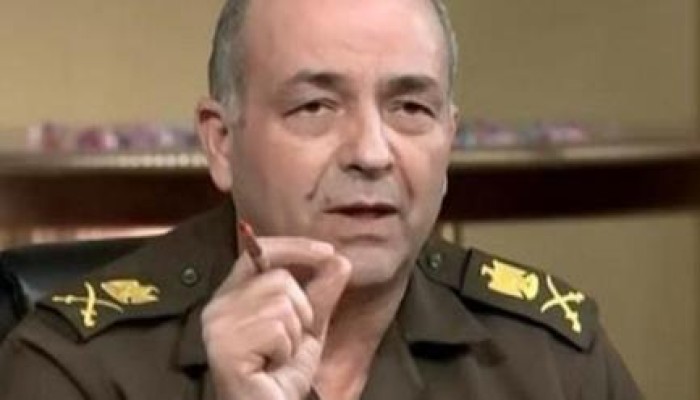 السيسي يؤمن ظهره بالجيش بعد إعلان استقالته بتعيين صهره رئيساً للأركان