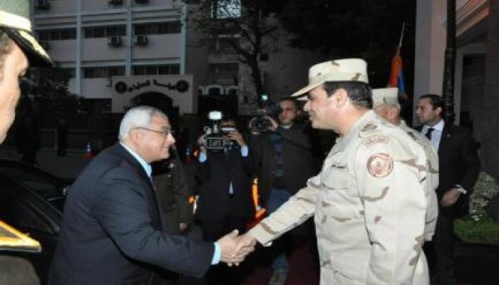بطل التسريبات ياسر رزق: منصور والسيسي وإبراهيم كفّروا الشباب في ثورة 30 يونيو