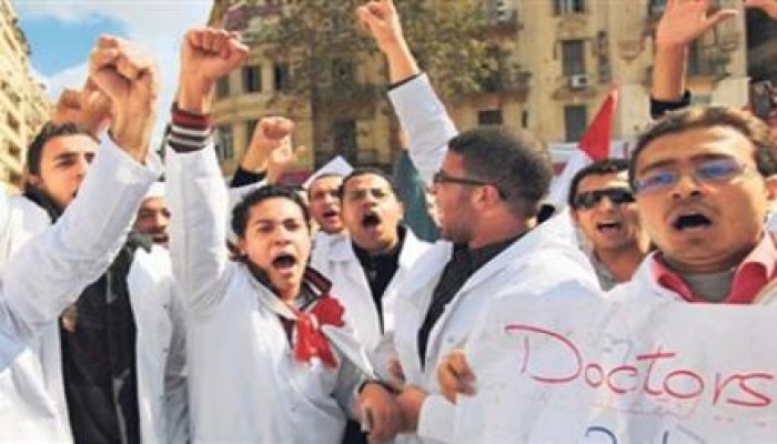 لجنة إضراب الأطباء مستمرون في الإضراب حتى تحقيق المطالب