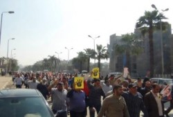 "عاش نضال الطلبة": مسيرة صباحية بالجيزة تهتف: "شدوا حيلكم يا شباب نصر الله على الابواب"