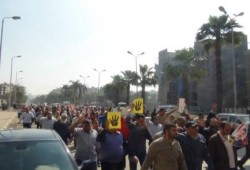 "عاش نضال الطلبة": مسيرة صباحية بالجيزة تهتف: "شدوا حيلكم يا شباب نصر الله على الابواب"