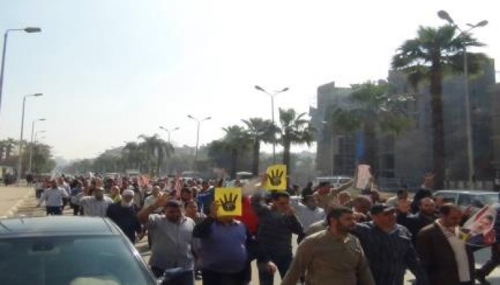 "عاش نضال الطلبة": مسيرة صباحية بالجيزة تهتف: "شدوا حيلكم يا شباب نصر الله على الابواب"