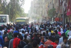 ثوار عزبة النخل يواصلون التظاهر رغم اعتداء أمن الانقلاب عليهم