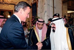 فايننشال تايمز تنصح كاميرون بعدم منافقة السعودية