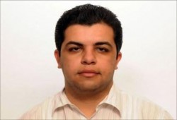 أسرة الصحفي "عبد الله الشامي" تطالب بالإفراج الفوري عنه