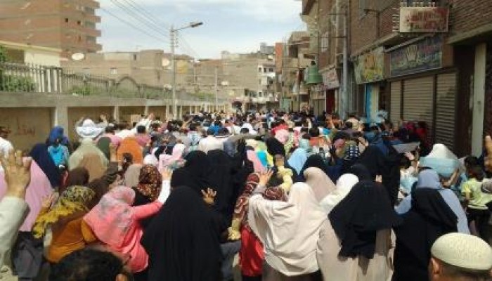 حشود هائلة في مسيرة شاهين غربي ‫‏المنيا‬ "الانقلاب أصل الخراب"