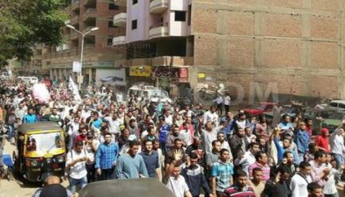 مسيرة حاشدة بالجيزة في جمعة "الانقلاب أصل الخراب"