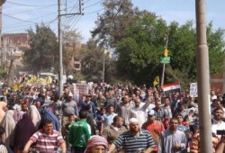 أهالى منيا القمح ينتفضون مع فعاليات "الانقلاب أصل الخراب"